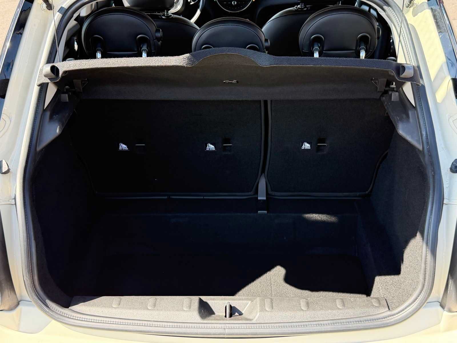 Used 2018 MINI Cooper 4-Door Hardtop FWD image 32