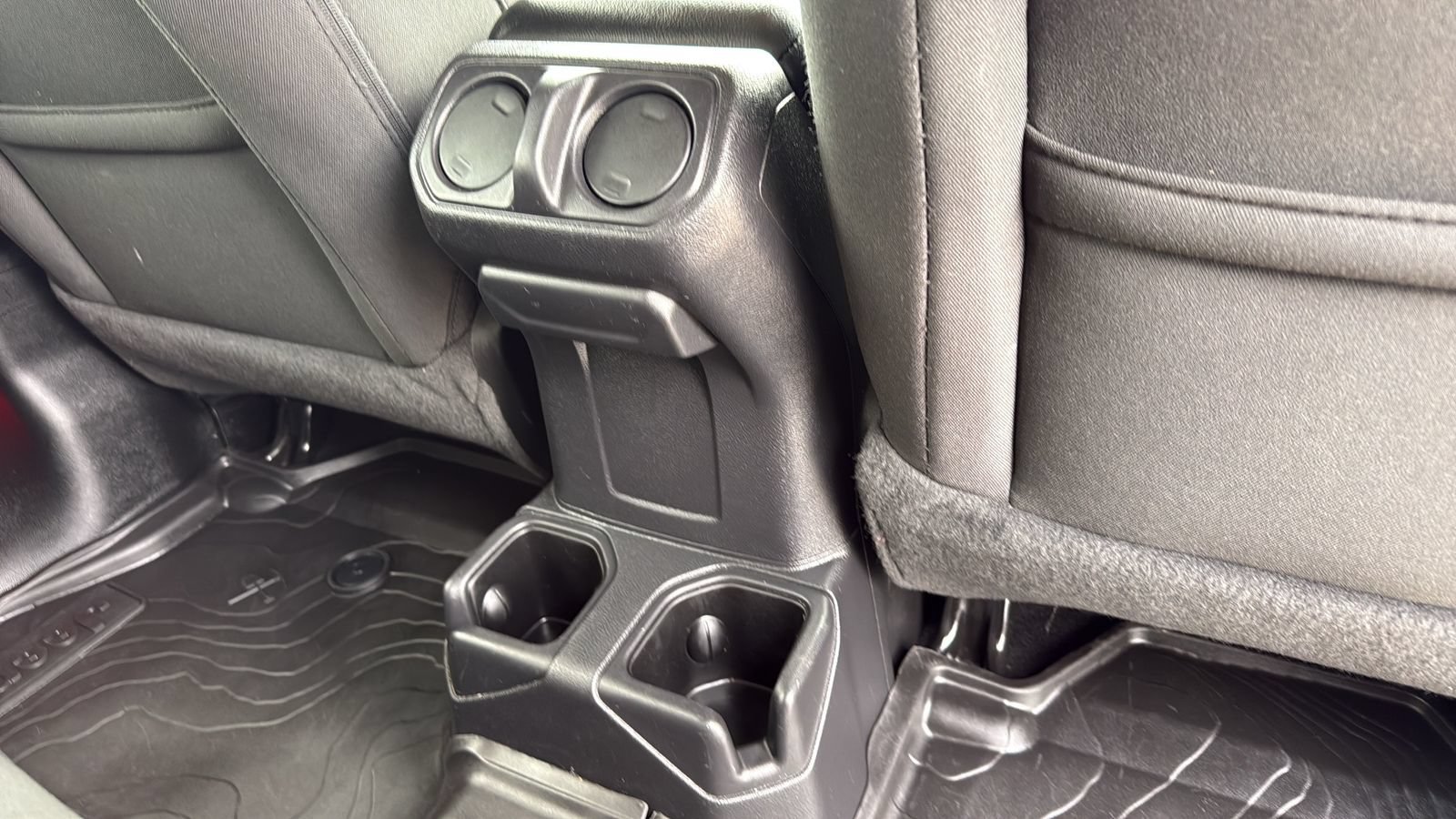 Used 2022 Jeep Wrangler Unlimited Sport AWD/4WD image 27