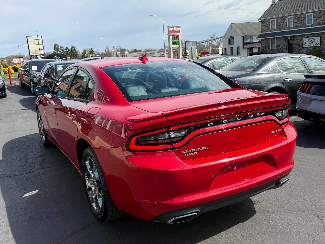 Used 2015 Dodge Charger SXT w/ AWD Plus Group image 5