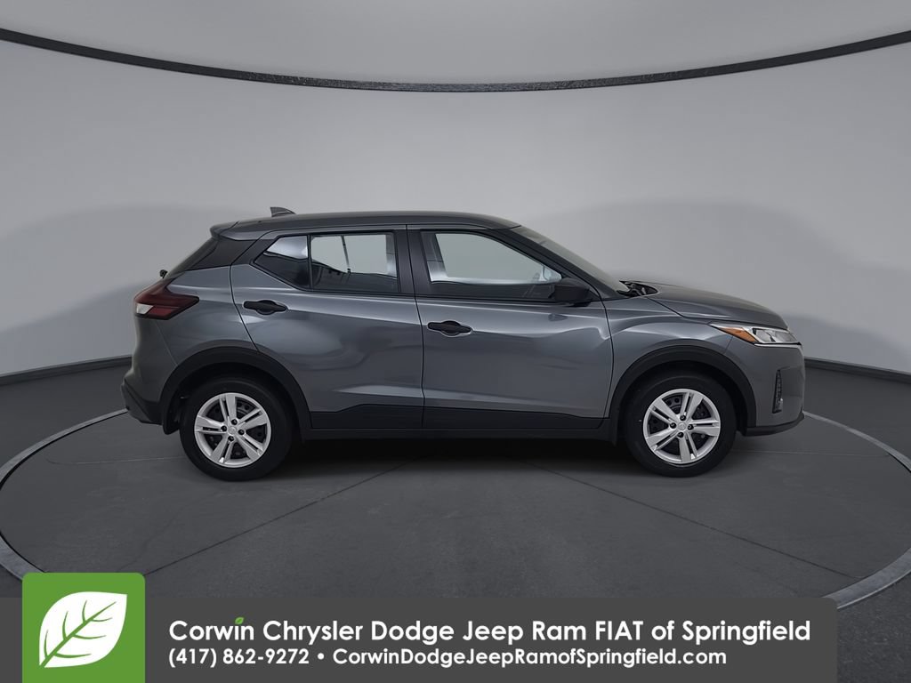 Used 2024 Nissan Kicks S FWD image 17