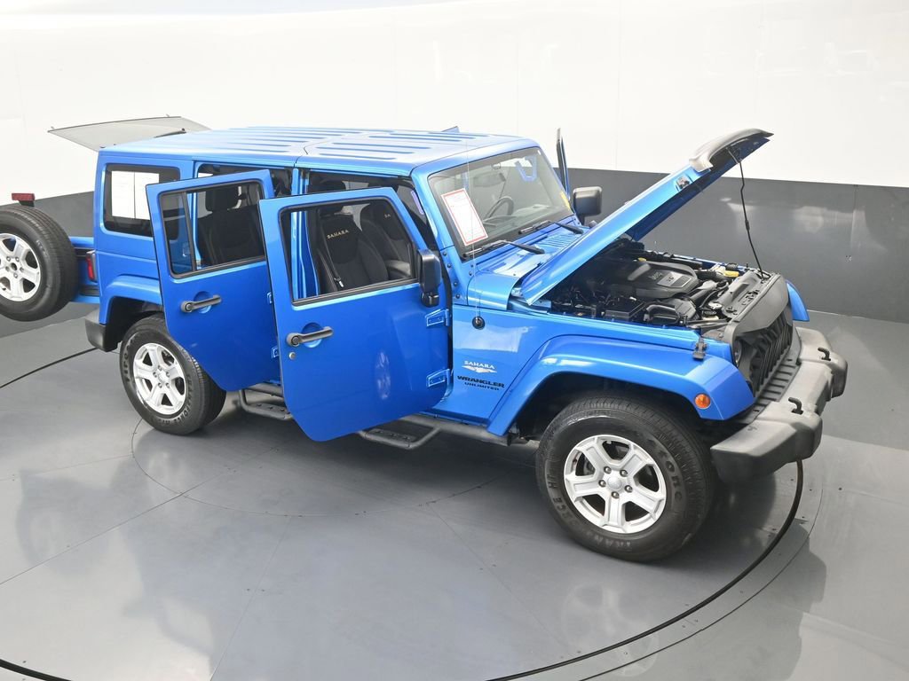 Used 2015 Jeep Wrangler Unlimited Sahara w/ Dual Top Group image 62