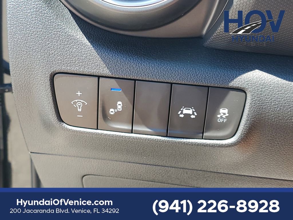 Used 2020 Hyundai Kona SEL Plus image 25