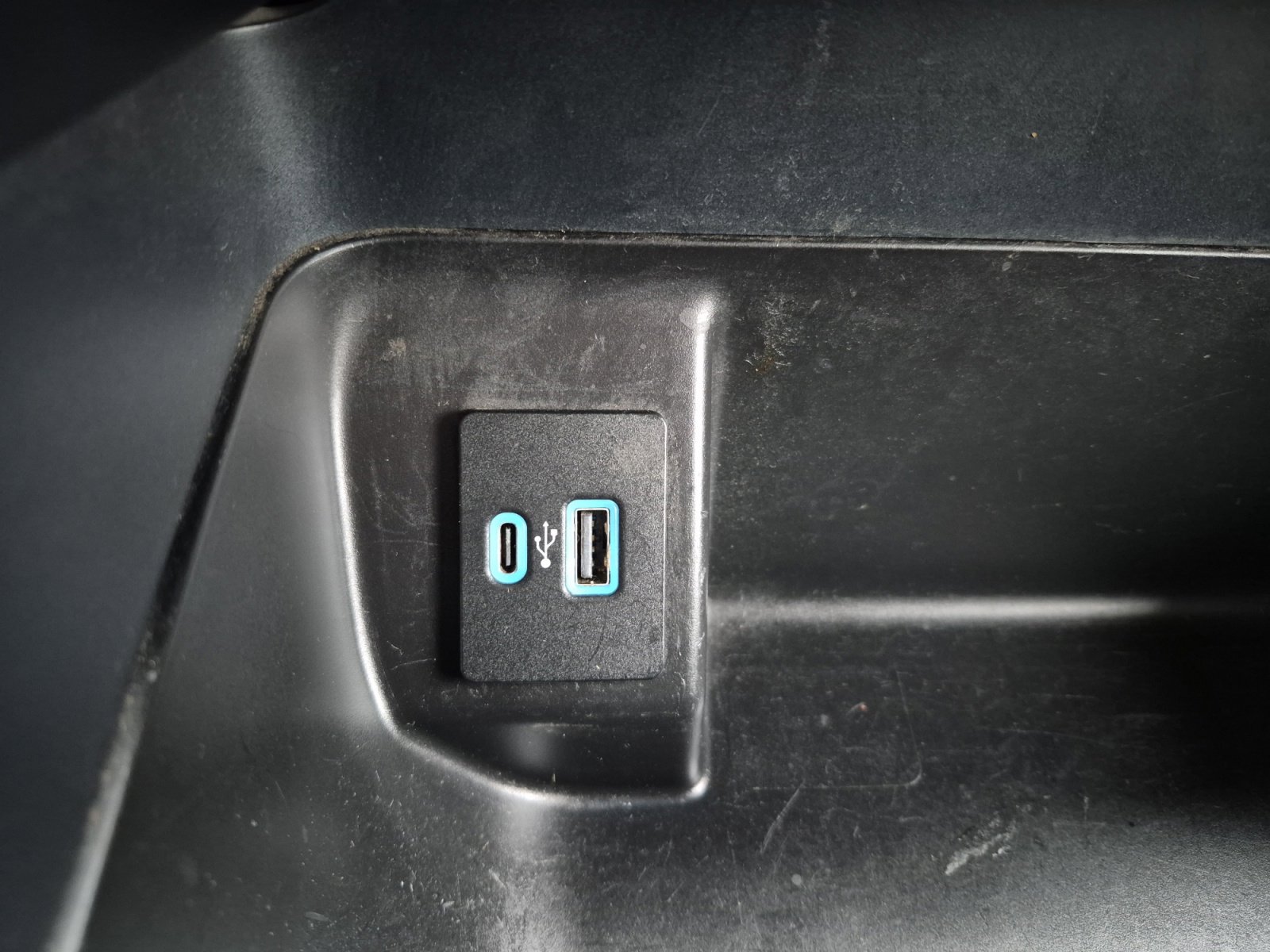 Used 2024 Ford F150 XLT w/ Mobile Office Package image 20