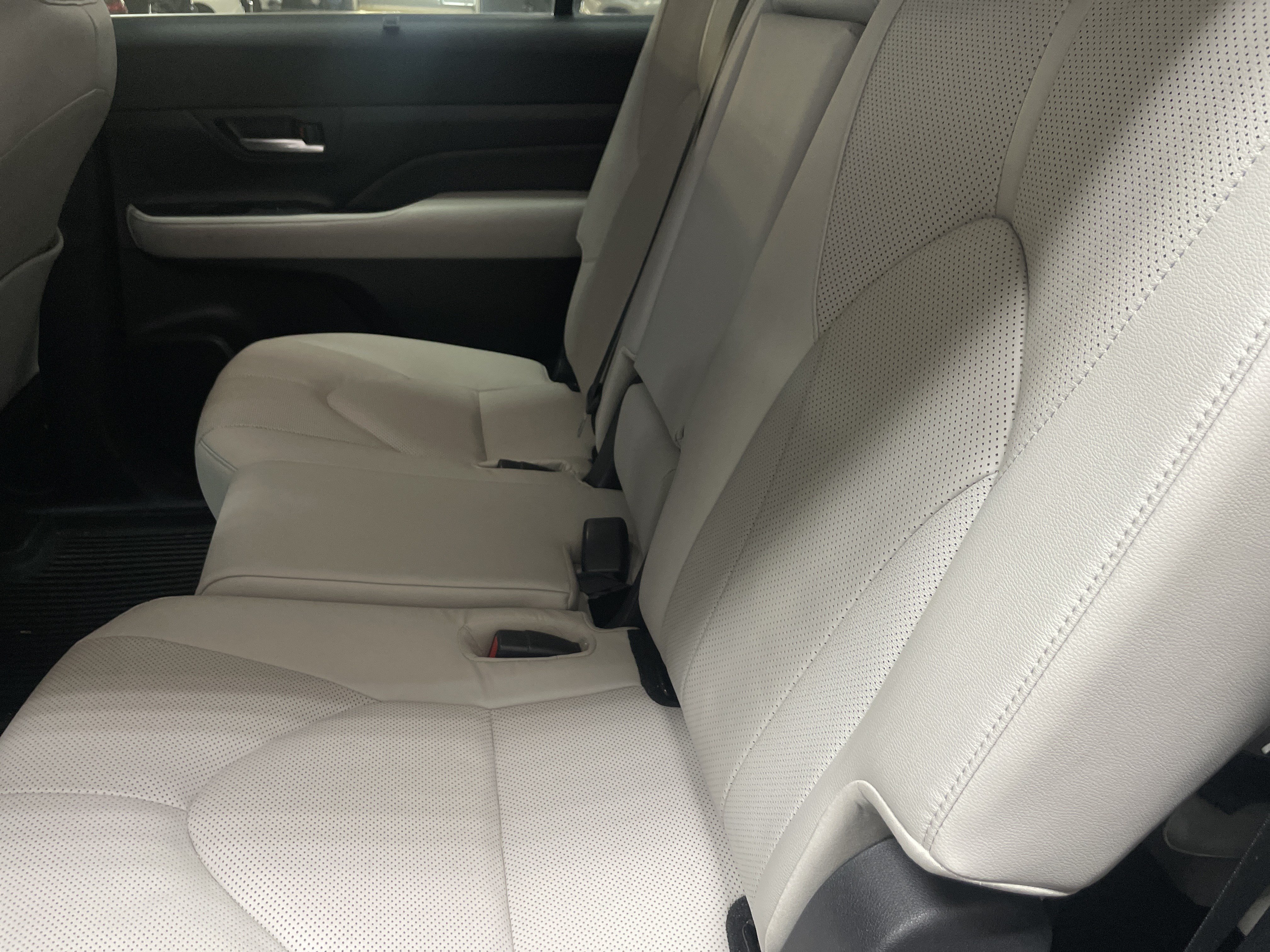 Used 2024 Toyota Grand Highlander FWD image 7