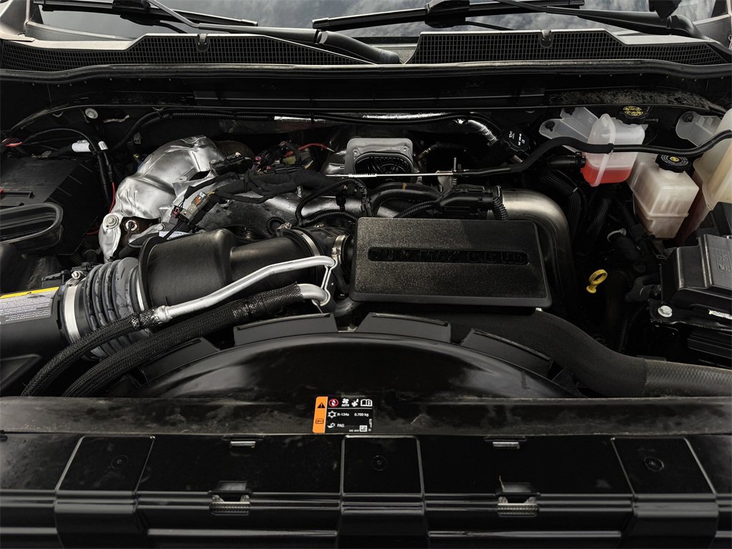 Used 2024 Chevrolet Silverado 2500 ZR2 w/ Technology Package image 31