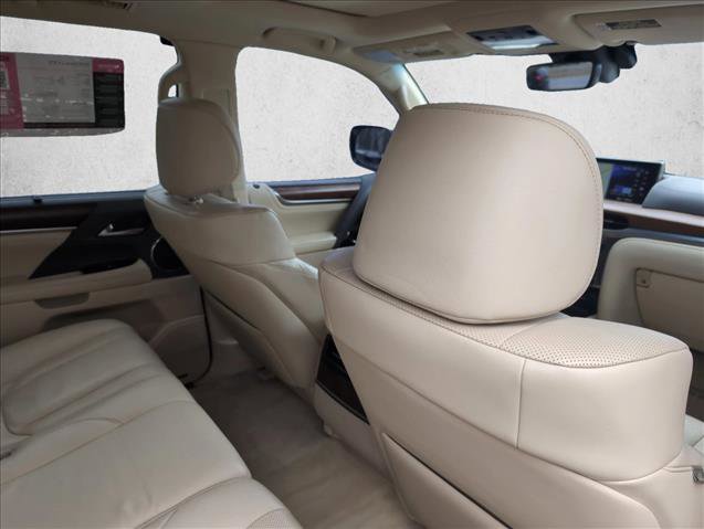 Used 2016 Lexus LX 570 4WD w/ Luxury Package image 22