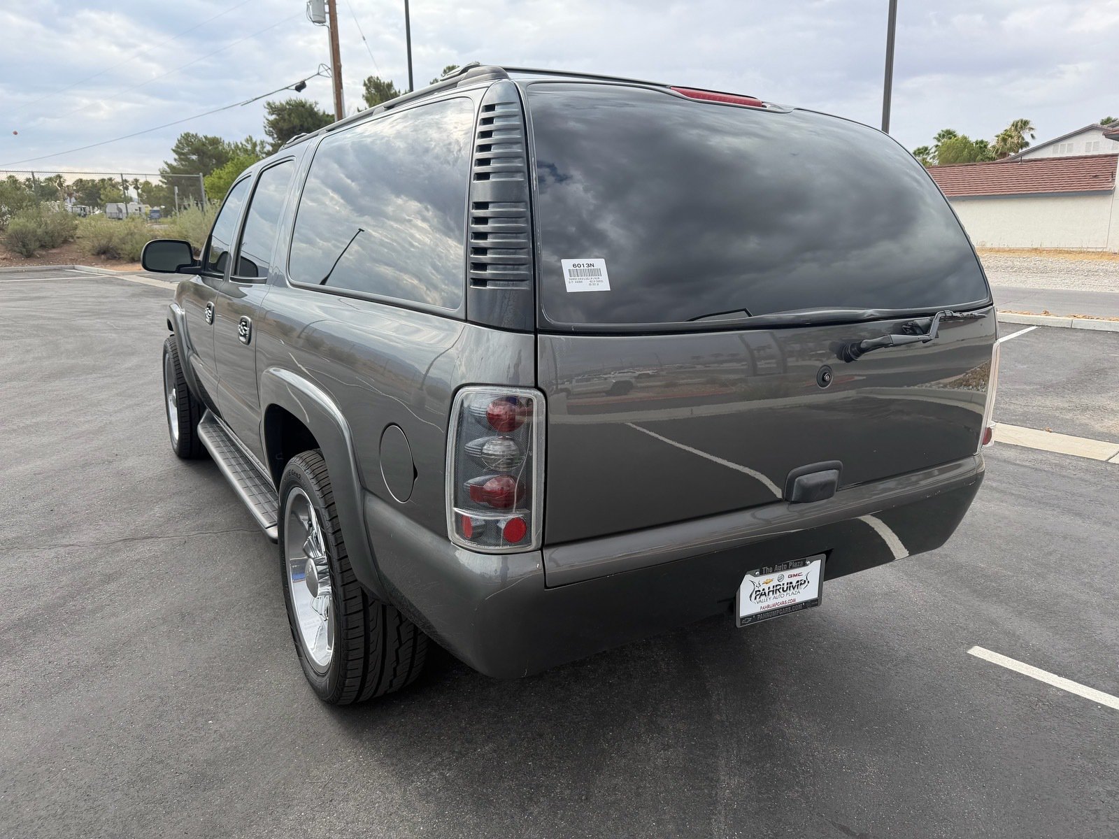 Used 2002 Chevrolet Suburban 2500 LS RWD image 5