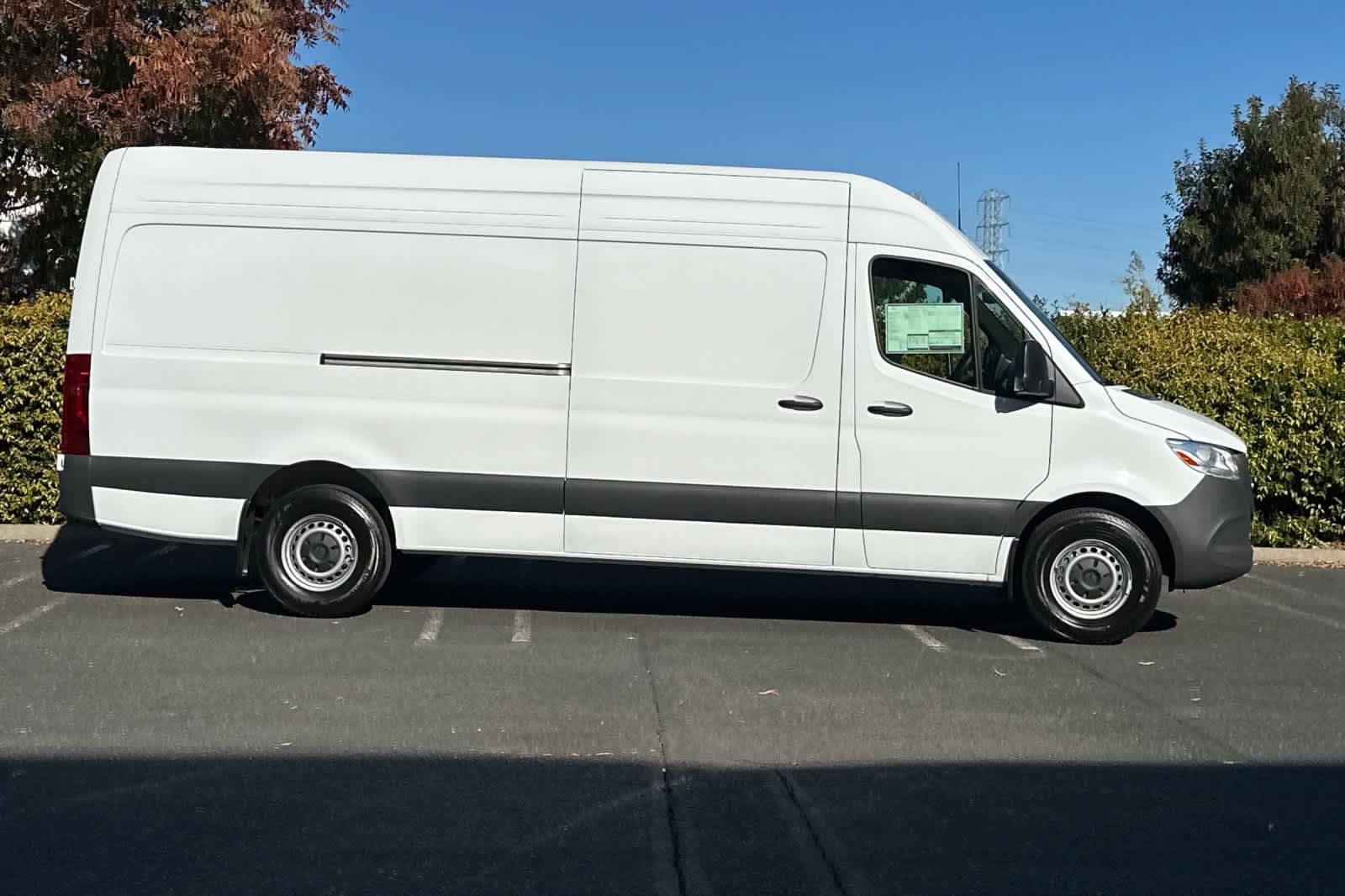 New 2025 Mercedes-Benz Sprinter 2500 image 2