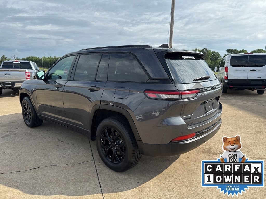 Certified 2024 Jeep Grand Cherokee Altitude AWD/4WD image 5