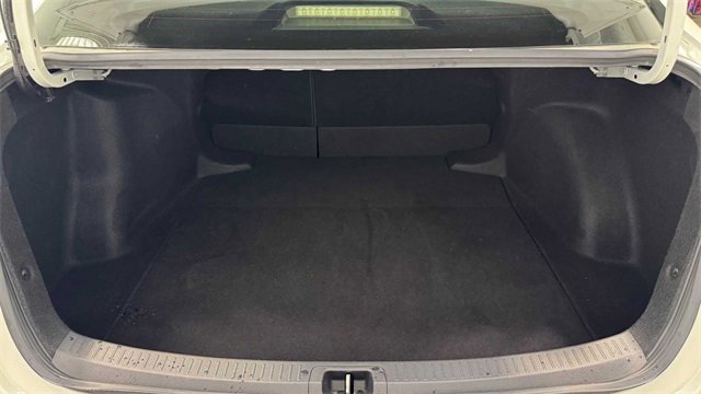 Used 2020 Toyota Corolla LE image 32