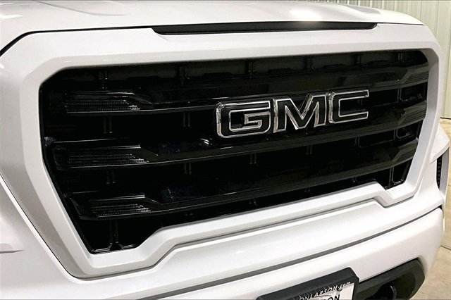 Used 2022 GMC Sierra 1500 Elevation image 11