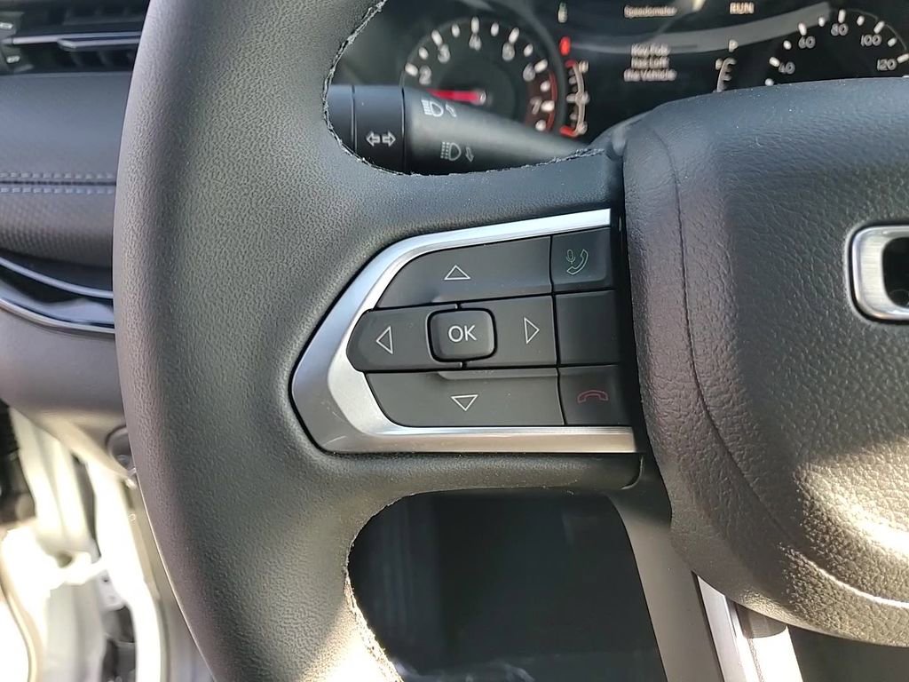 New 2026 Jeep Compass Latitude image 13