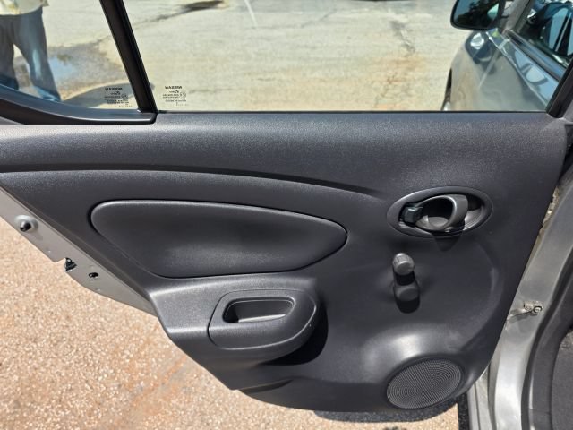 Used 2012 Nissan Versa S FWD image 17
