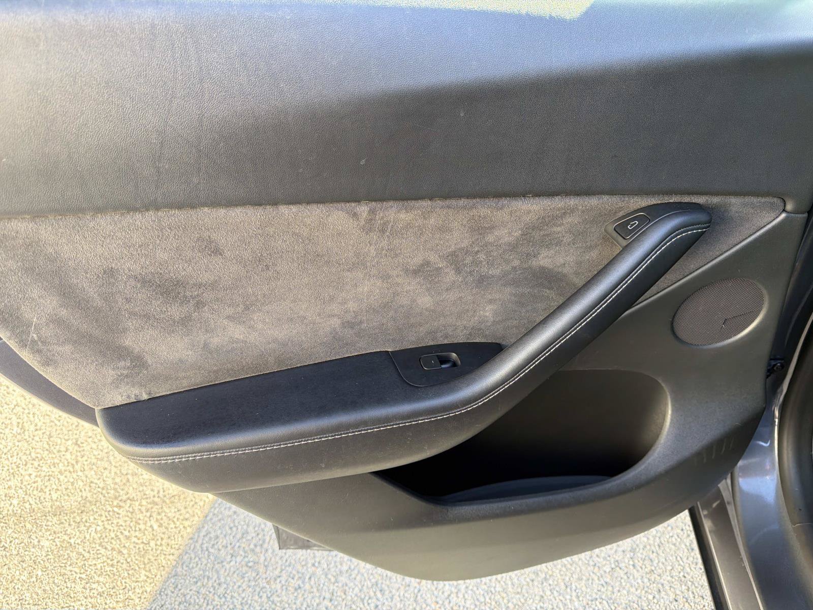 Used 2022 Tesla Model Y Long Range AWD/4WD image 8