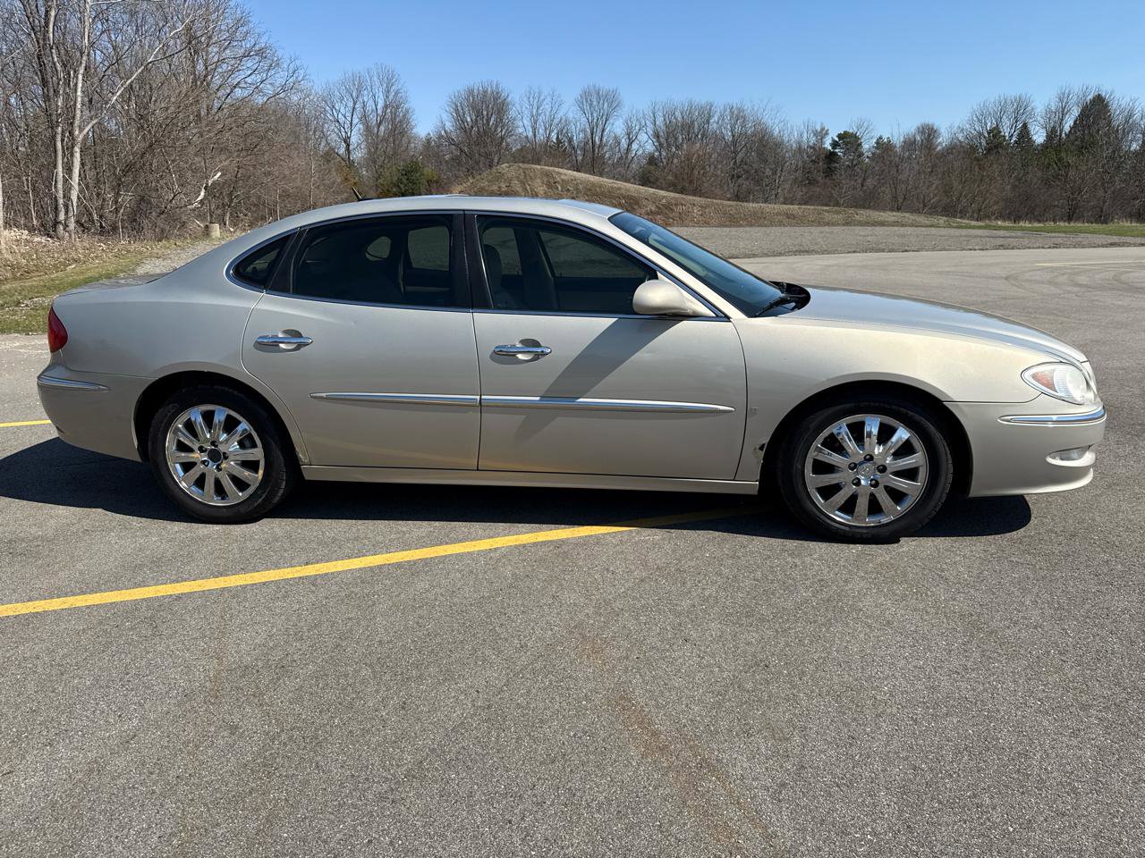 Used 2009 Buick LaCrosse CXL image 4