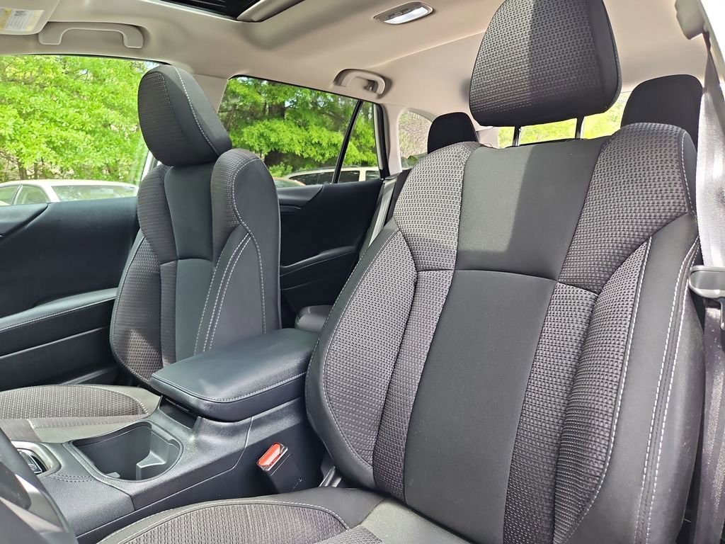 Used 2025 Subaru Outback Premium w/ Popular Package #1A image 25