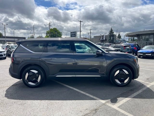 Certified 2024 Kia EV9 Wind AWD/4WD image 6