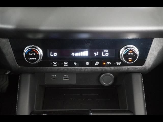 Used 2024 Mitsubishi Outlander ES AWD/4WD image 18