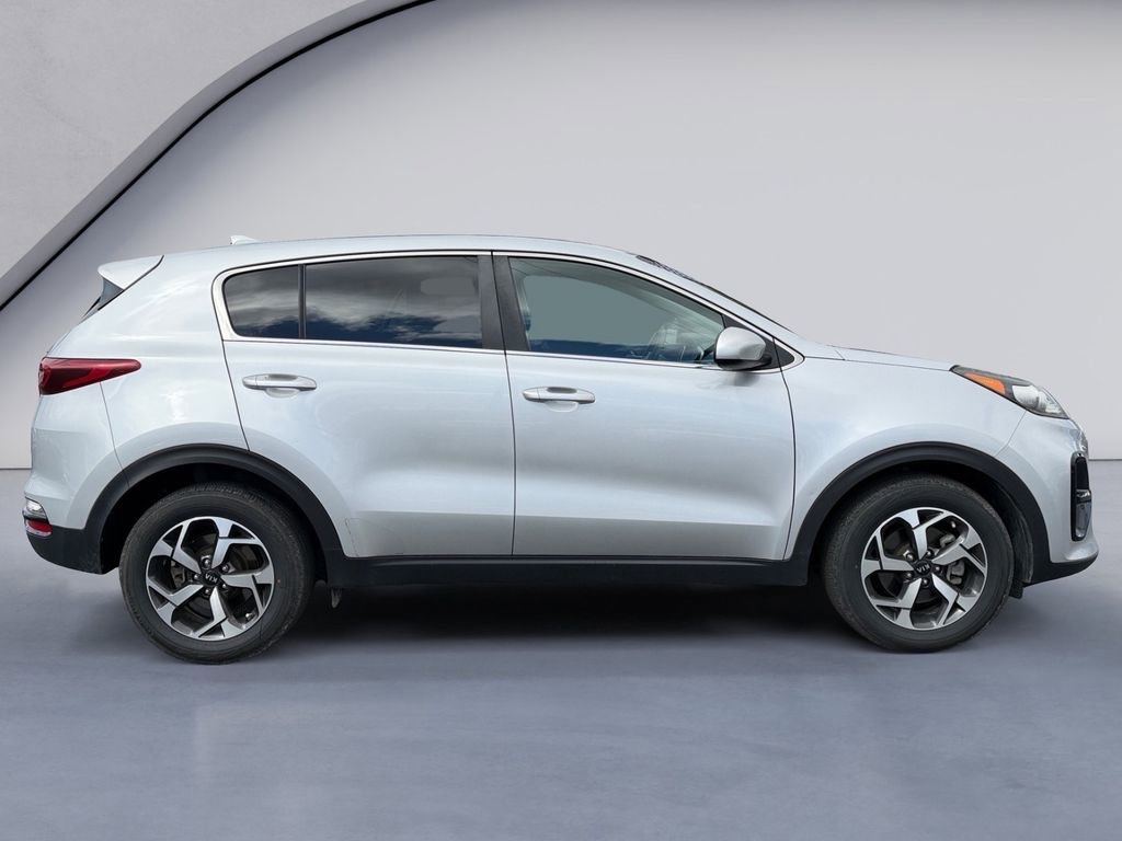 Used 2020 Kia Sportage LX image 6