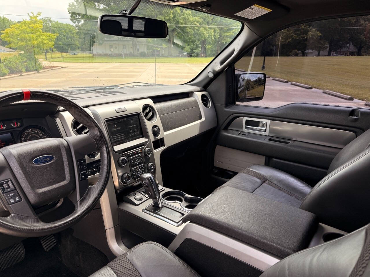 Used 2014 Ford F150 Raptor w/ Equipment Group 801A Luxury AWD/4WD image 11