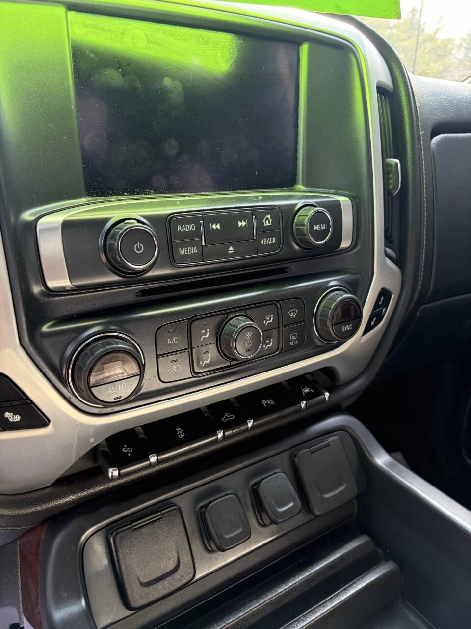 Used 2018 GMC Sierra 1500 SLT AWD/4WD image 23