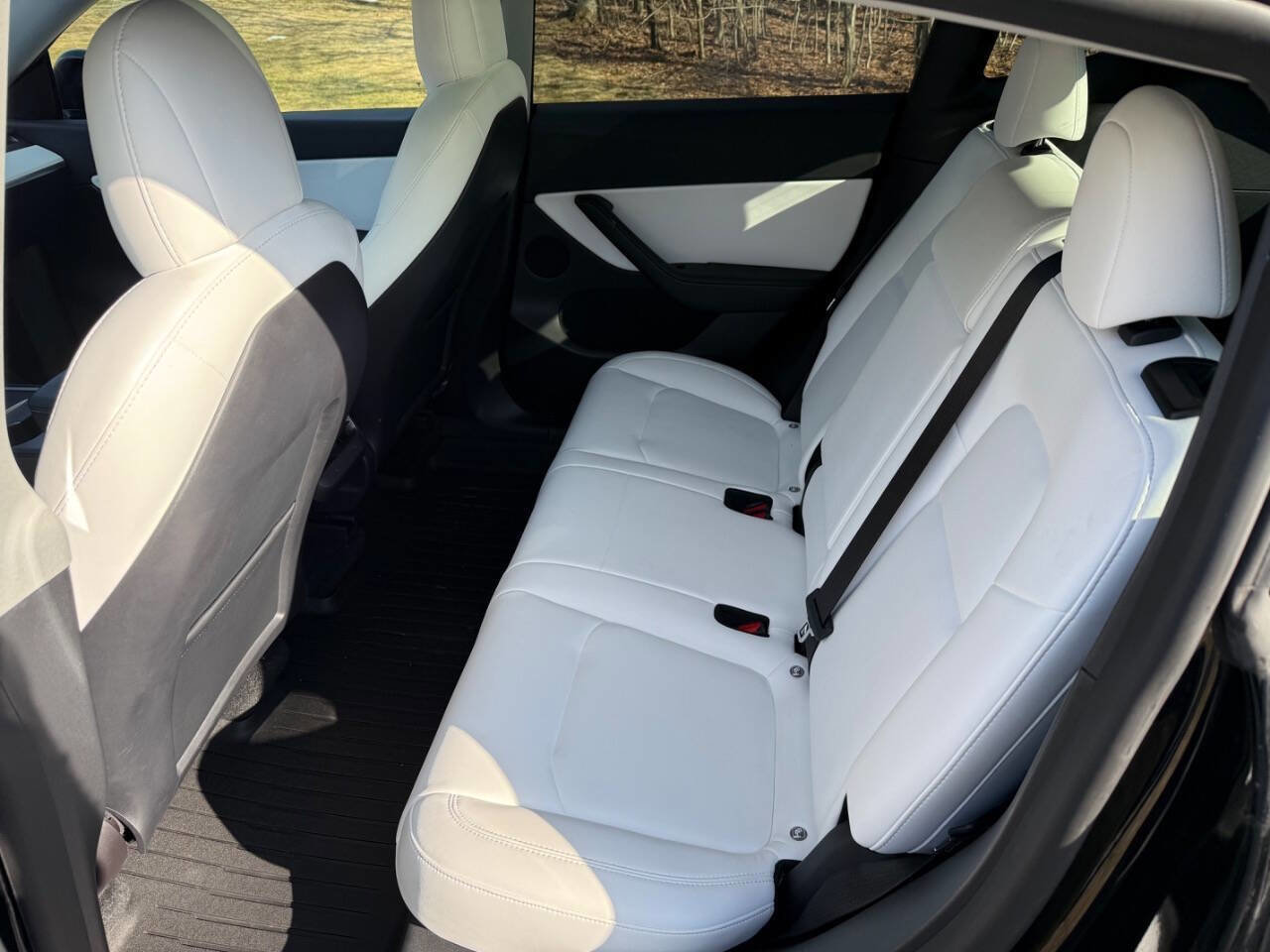 Used 2022 Tesla Model Y Performance image 11