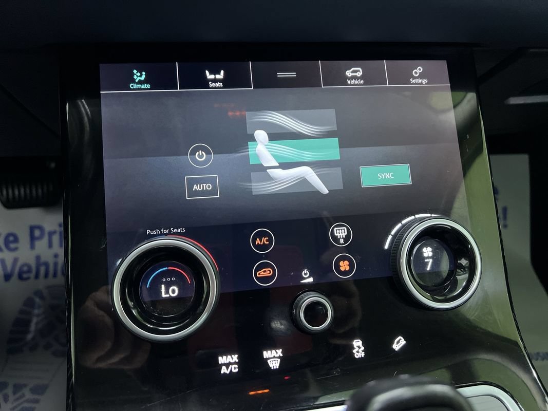 Used 2020 Land Rover Range Rover Evoque SE AWD/4WD image 24
