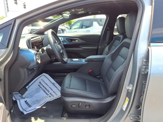 Used 2024 Chevrolet Equinox EV LT AWD/4WD image 16