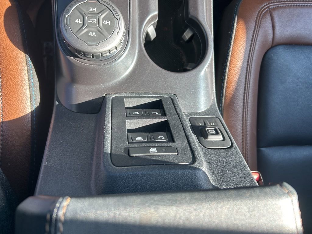 Used 2024 Ford Bronco Outer Banks w/ Sasquatch Package image 17