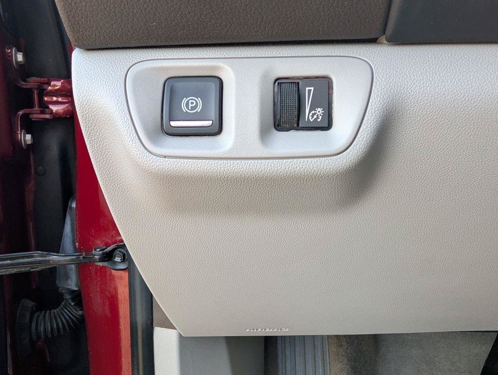 Used 2017 GMC Acadia SLT AWD/4WD image 30