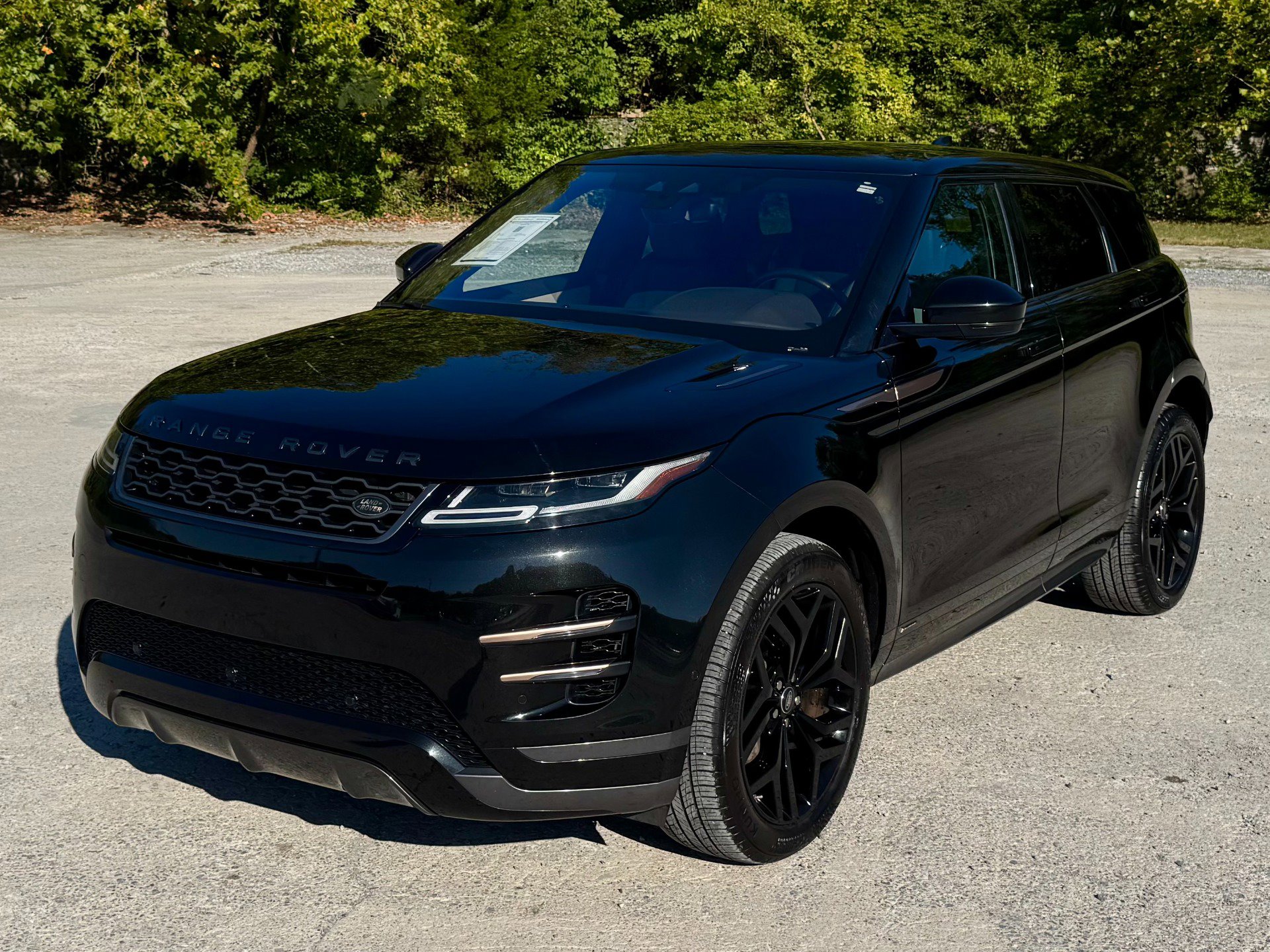 Used 2020 Land Rover Range Rover Evoque R-Dynamic SE image 2