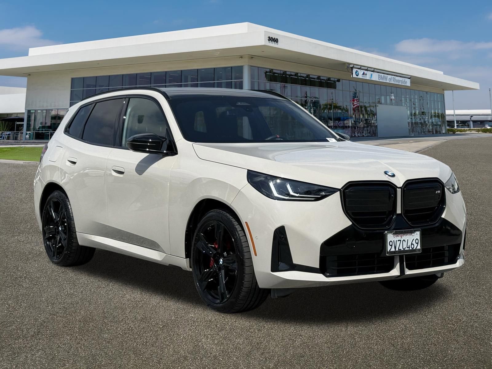 Used 2025 BMW X3 M50 w/ Premium Package AWD/4WD image 2