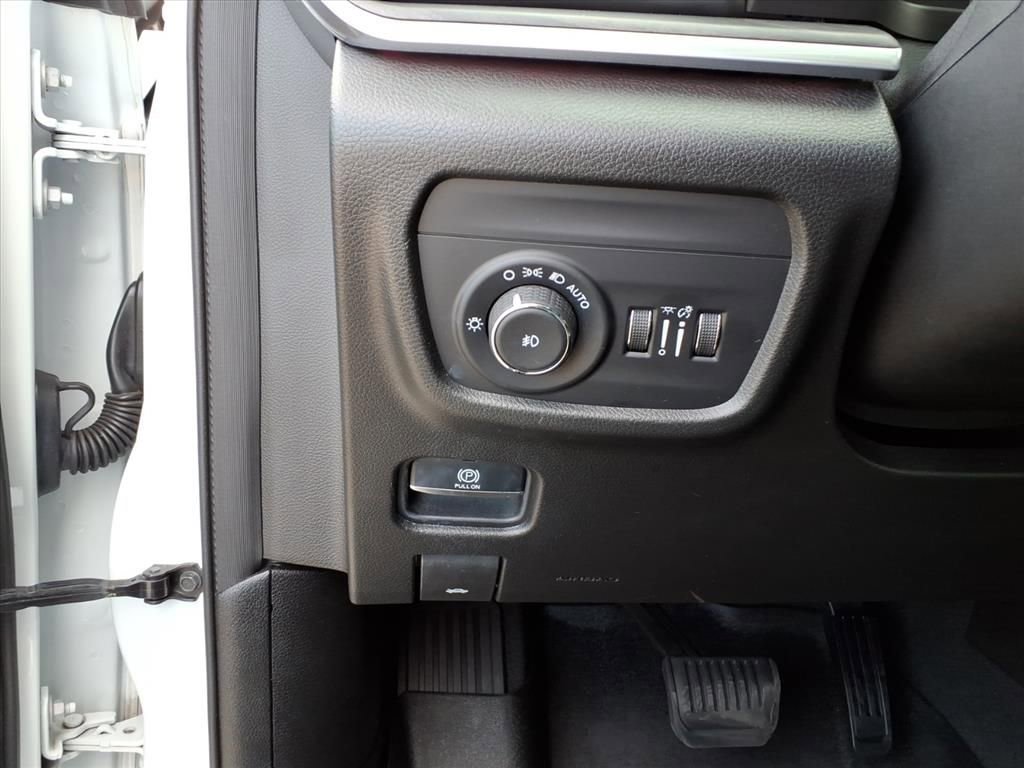 Used 2021 Jeep Grand Cherokee L Overland w/ Advanced Protech Group III image 18