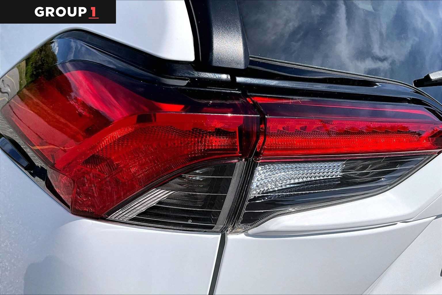 Used 2020 Toyota RAV4 LE w/ All Weather Liner Package AWD/4WD image 28