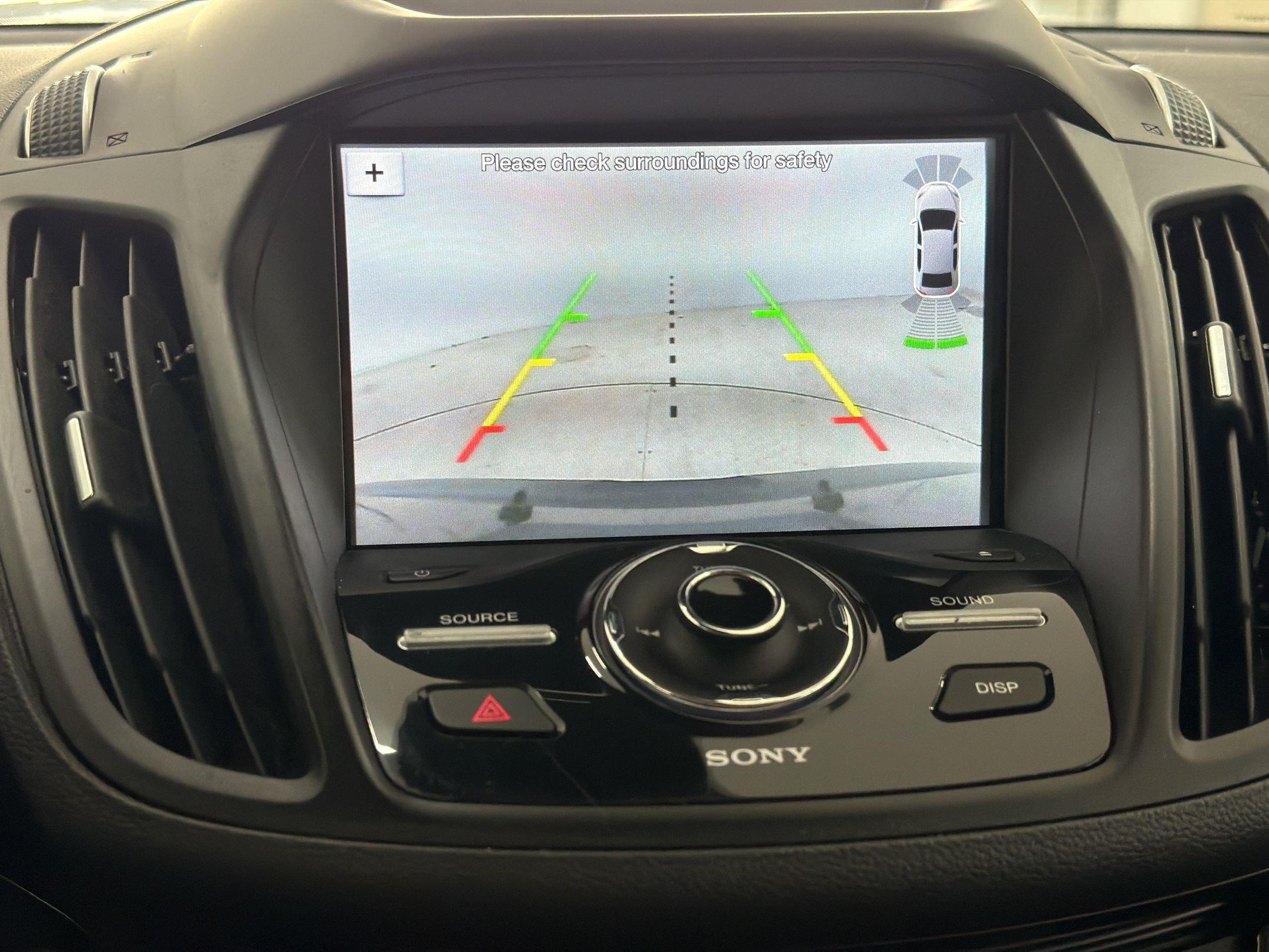 Used 2018 Ford Escape Titanium w/ Ford Safe & Smart Package FWD image 22