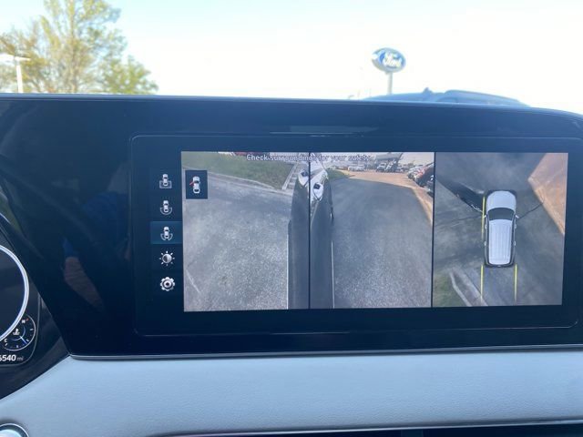 Used 2021 Hyundai Palisade Limited w/ Winter Package AWD/4WD image 35