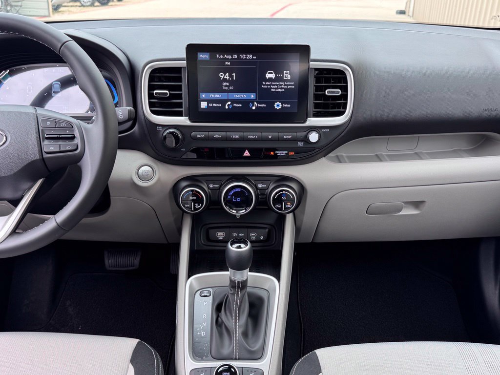 New 2026 Hyundai Venue SEL FWD image 4