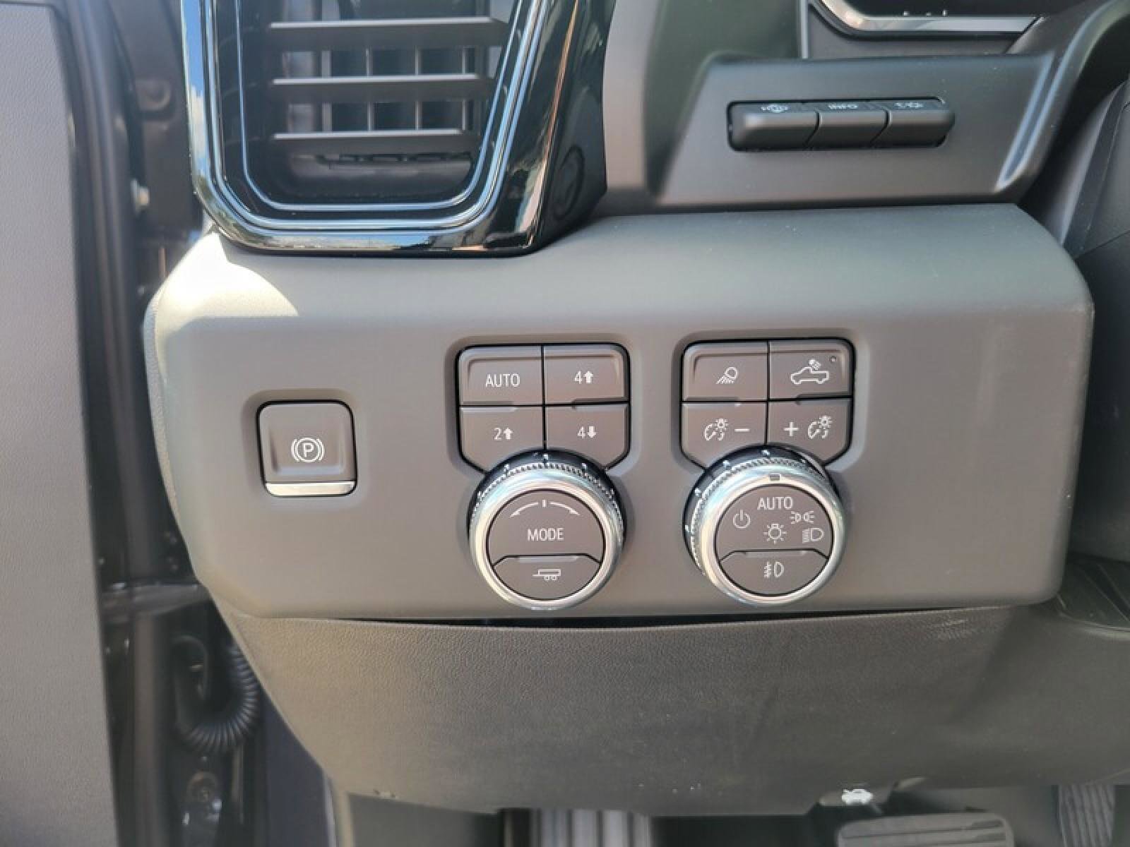 New 2026 GMC Sierra 1500 AT4 w/ AT4 Premium Package image 15