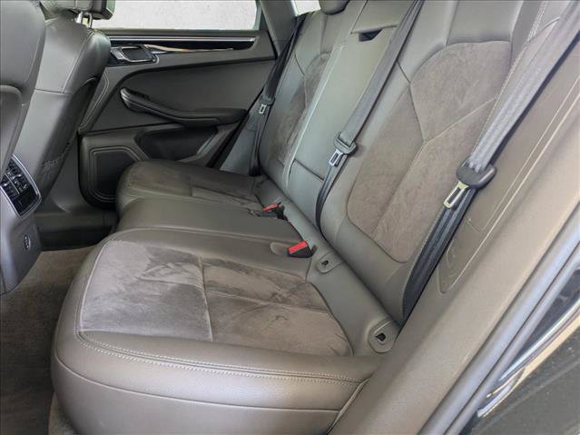 Used 2017 Porsche Macan AWD/4WD image 17