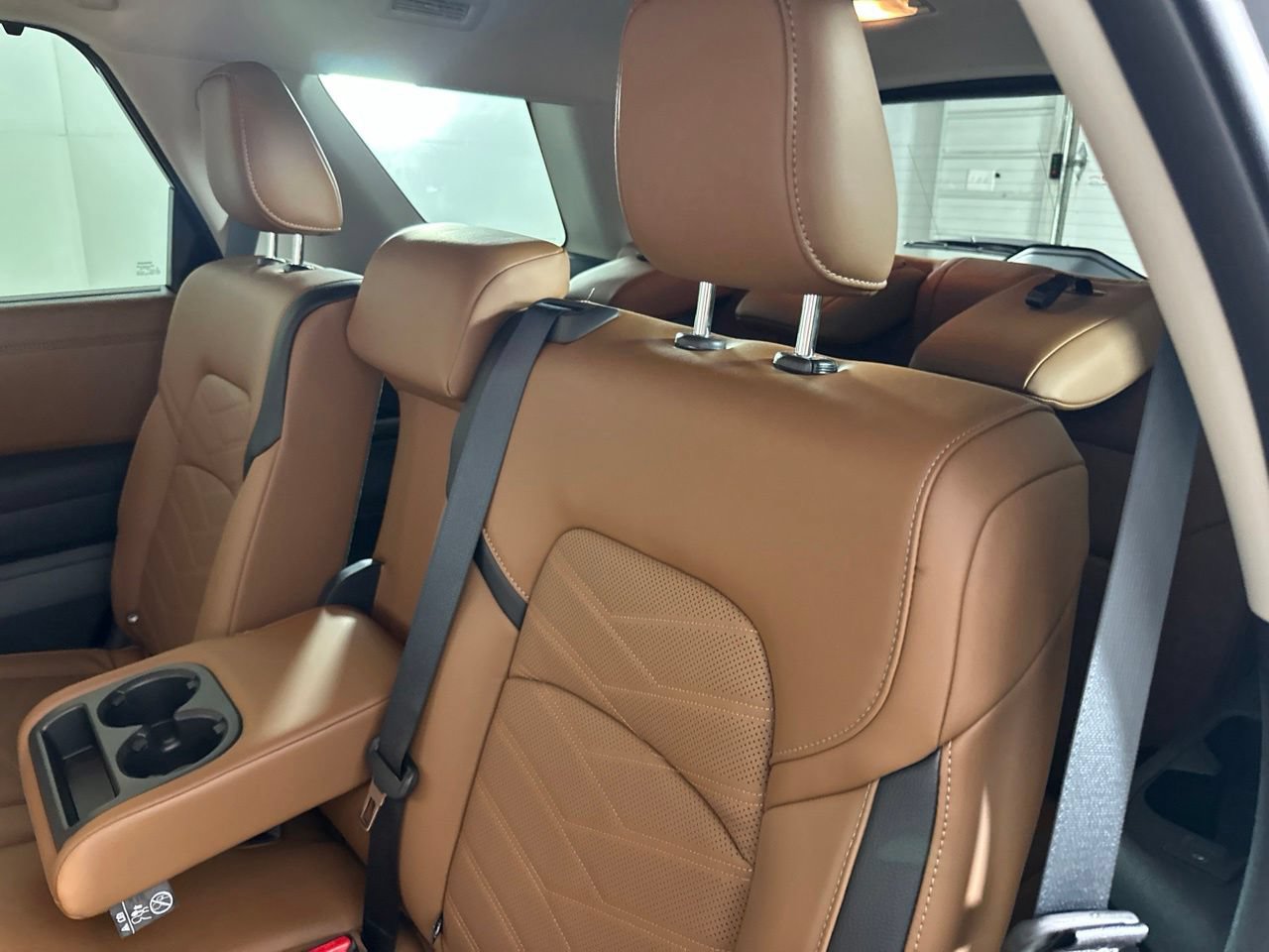 Used 2025 Nissan Pathfinder Platinum w/ Cargo Package FWD image 31