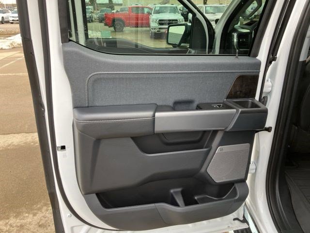 Used 2023 Ford F150 Lariat w/ Trailer Tow Package image 17