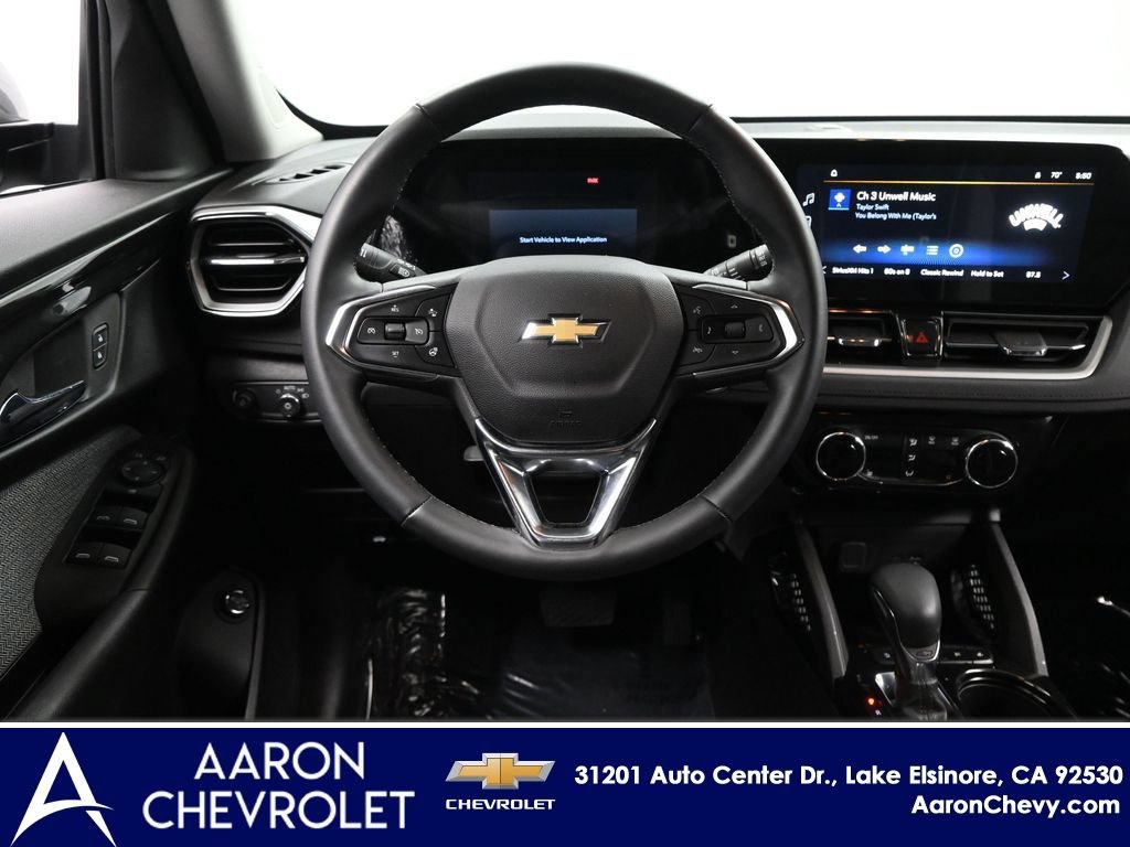 New 2025 Chevrolet TrailBlazer LT w/ Convenience Package FWD image 15