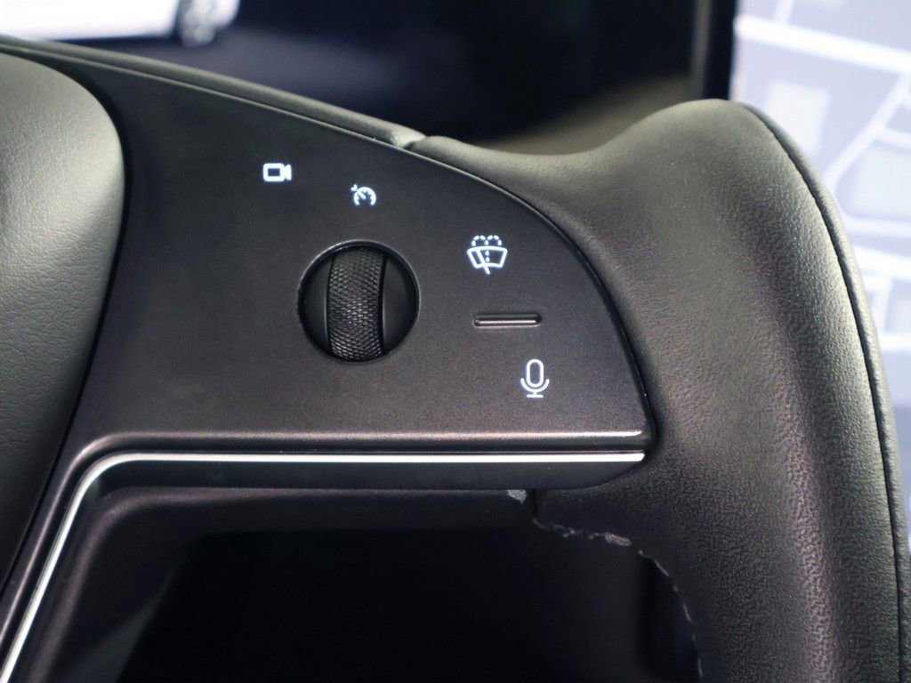 Used 2022 Tesla Model S image 40