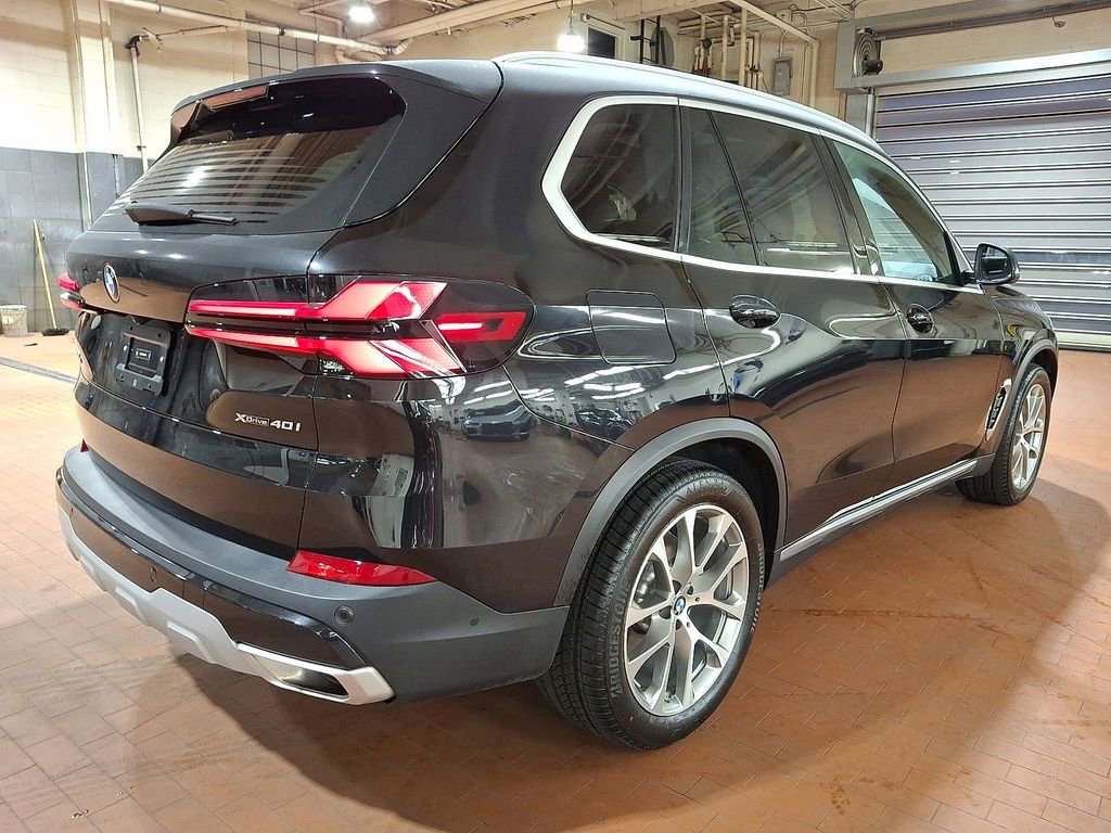 Used 2025 BMW X5 xDrive40i w/ Premium Package image 24