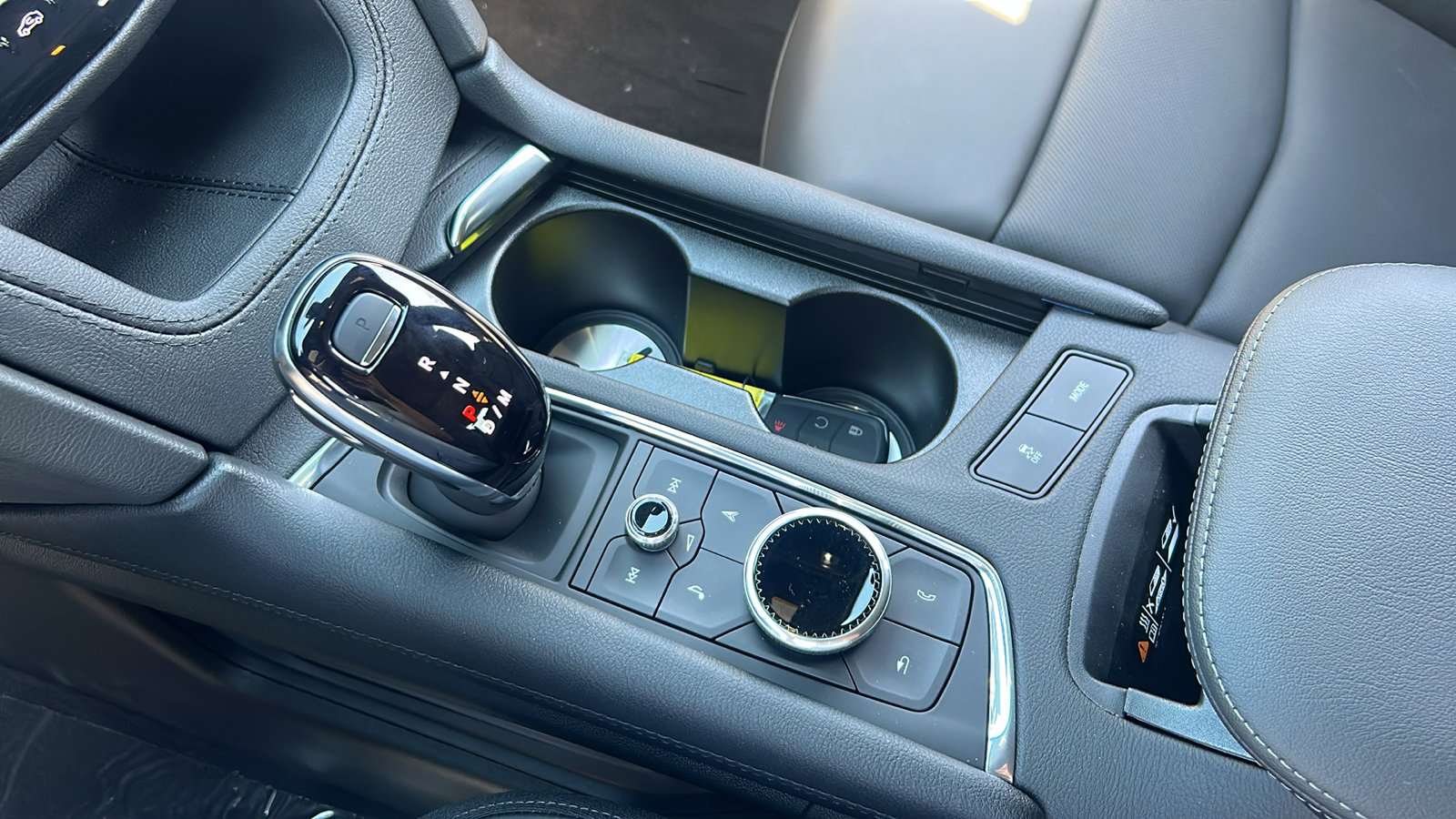 New 2025 Cadillac XT6 Premium Luxury w/ Technology Package image 35