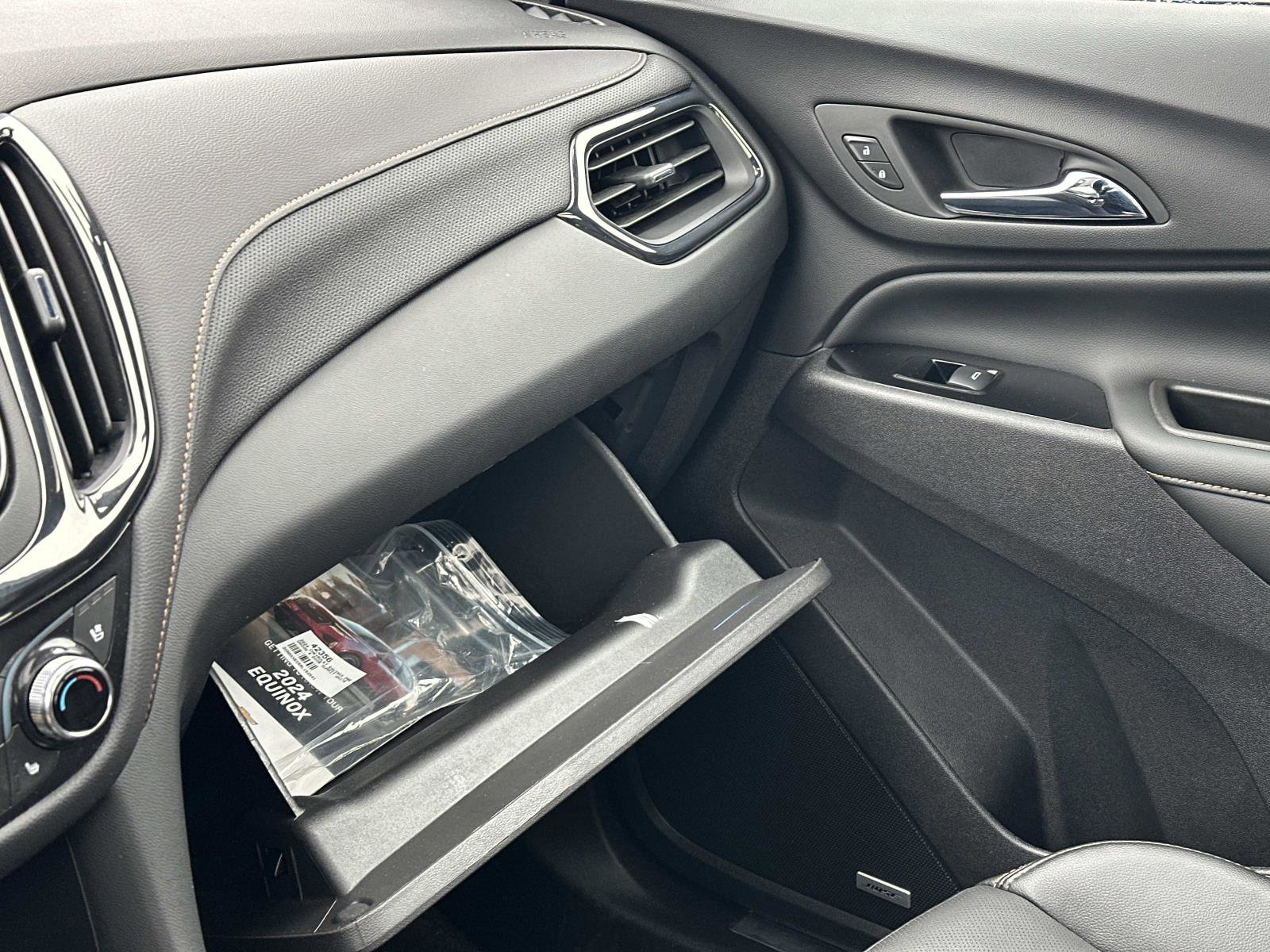 Certified 2024 Chevrolet Equinox Premier image 33