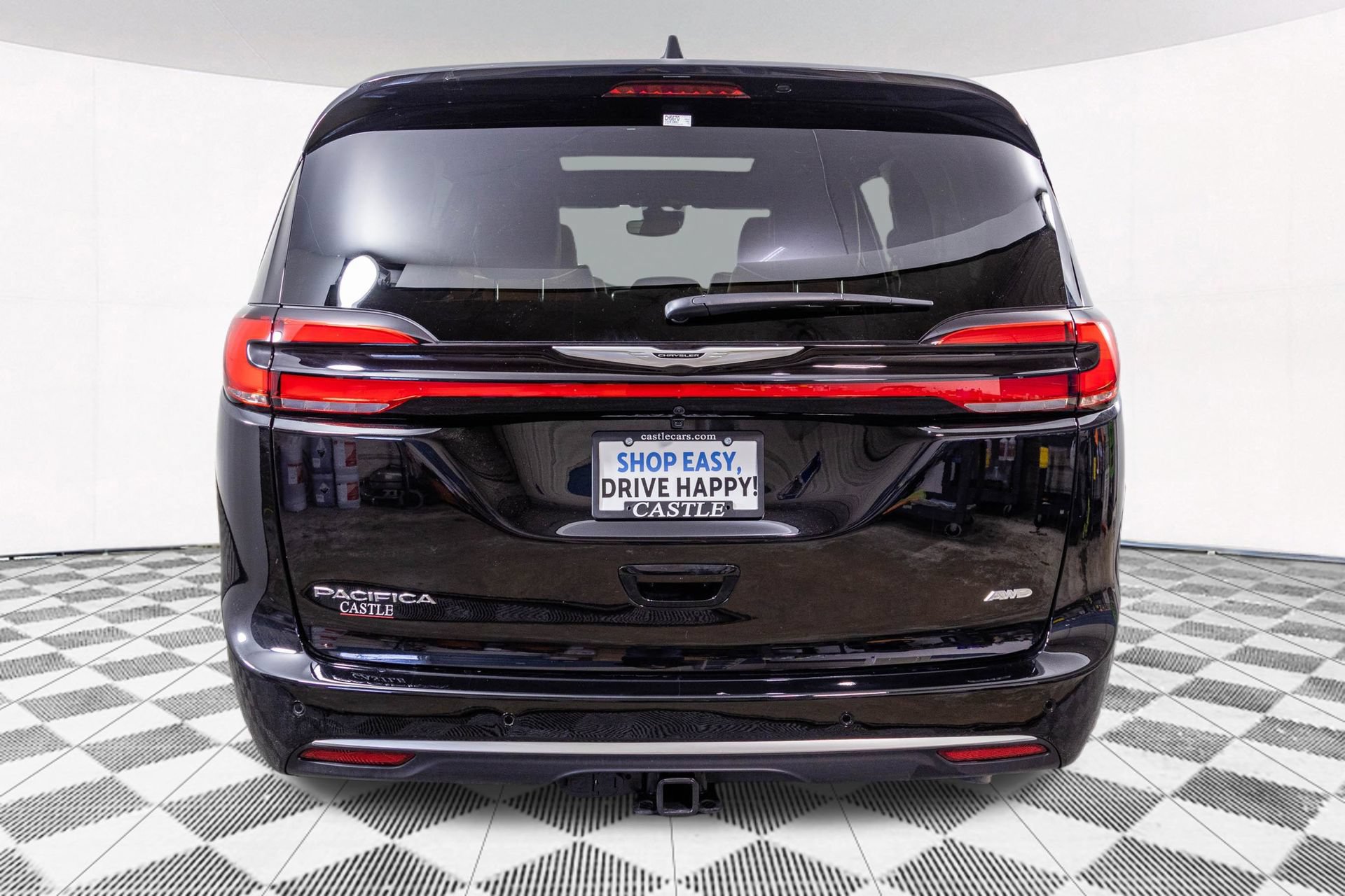 New 2026 Chrysler Pacifica Pinnacle w/ Trailer Tow Group AWD/4WD image 19