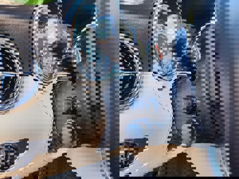 Used 2015 Mercedes-Benz SLK 250 w/ Premium Package image 39