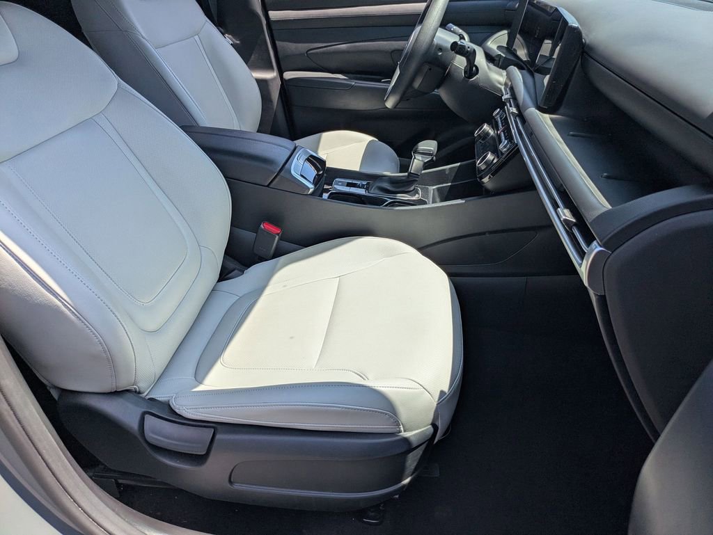 Used 2025 Hyundai Santa Cruz SEL AWD/4WD image 29