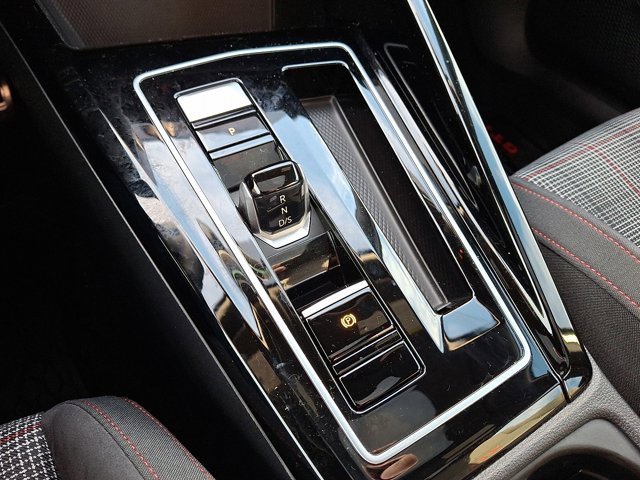 Used 2023 Volkswagen GTI SE image 17